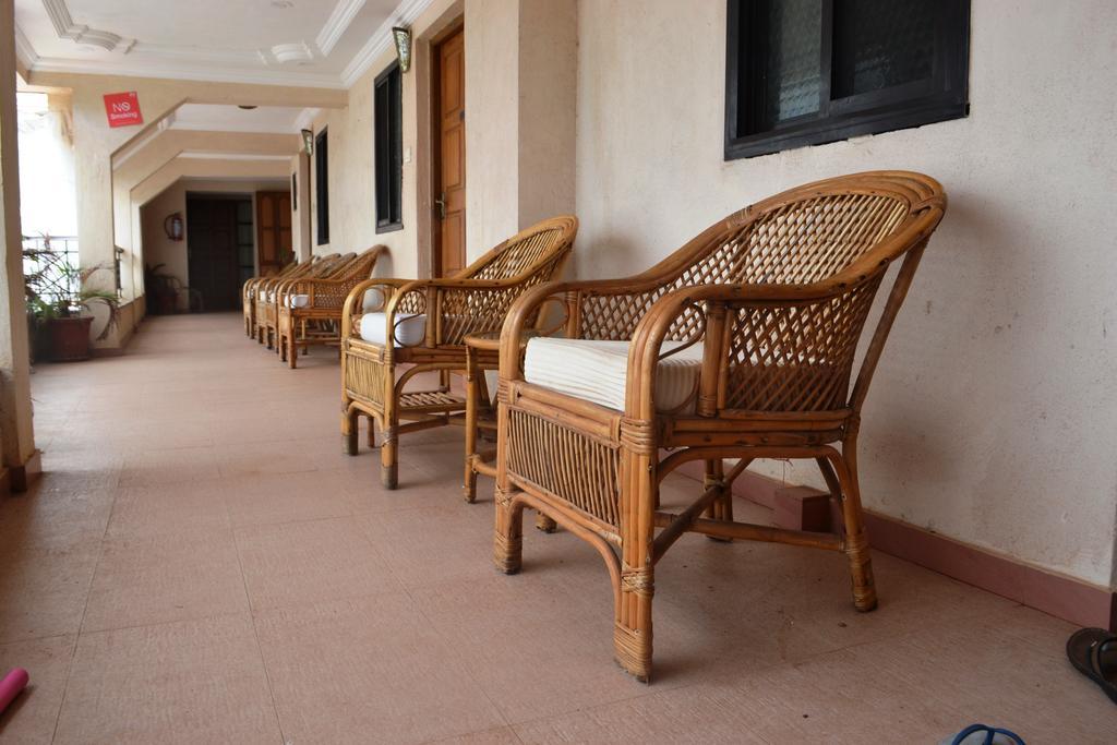 Rising Waves Holiday Homes Candolim